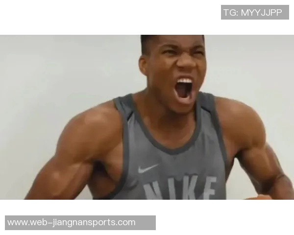 字母哥自信发声新赛季三分球表现将超越上赛季的辉煌 字母哥自信发声新赛季三分球表现将超越上赛季的辉煌