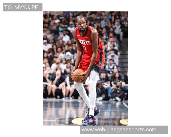 杜兰特赞阿门持球能力出色三分球自信决策无懈可击