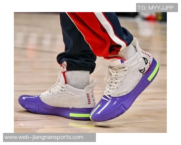 戈登今日穿搭JOKER1PE球鞋个人Logo设计引发球迷热议