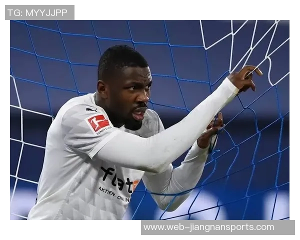 小图拉姆重返球队合练状态良好力争周末联赛首秀 小图拉姆重返球队合练状态良好力争周末联赛首秀