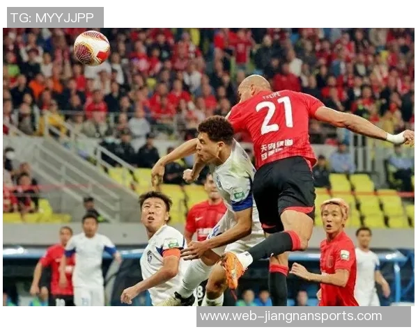 蓉城足球面临体系重建新教练如何应对三中卫挑战